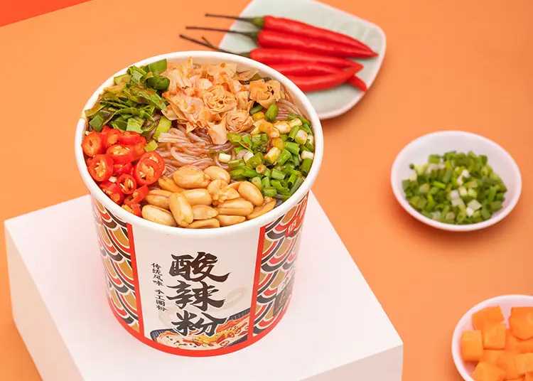 【品質(zhì)之選】桶裝泡面封口包裝生產(chǎn)線：攜手陳村、楊掌柜、金華、顧大嫂、統(tǒng)一，共鑄食品包裝新篇章